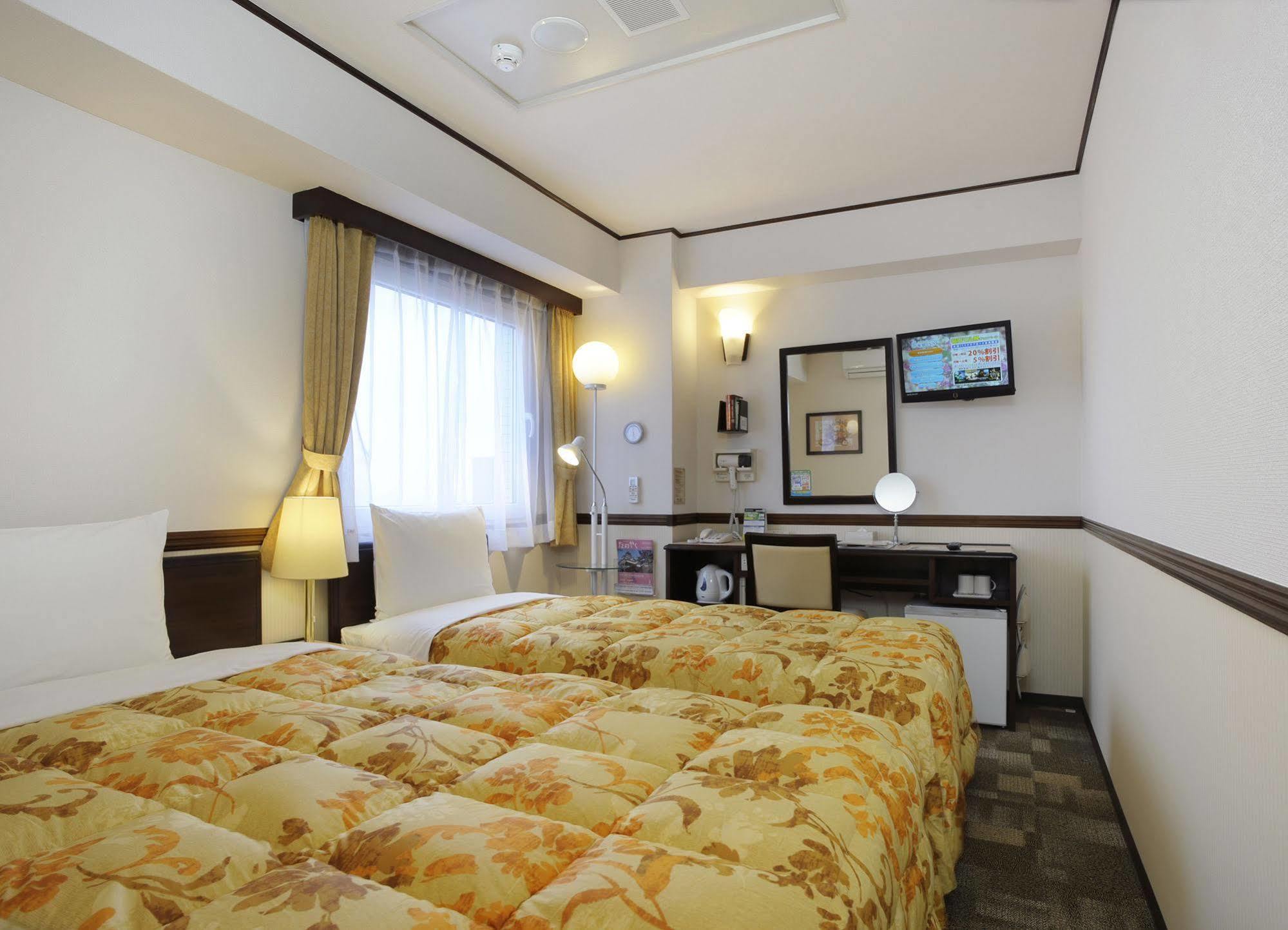 Toyoko Inn Sendai Higashi-Guchi No.1 Exteriör bild