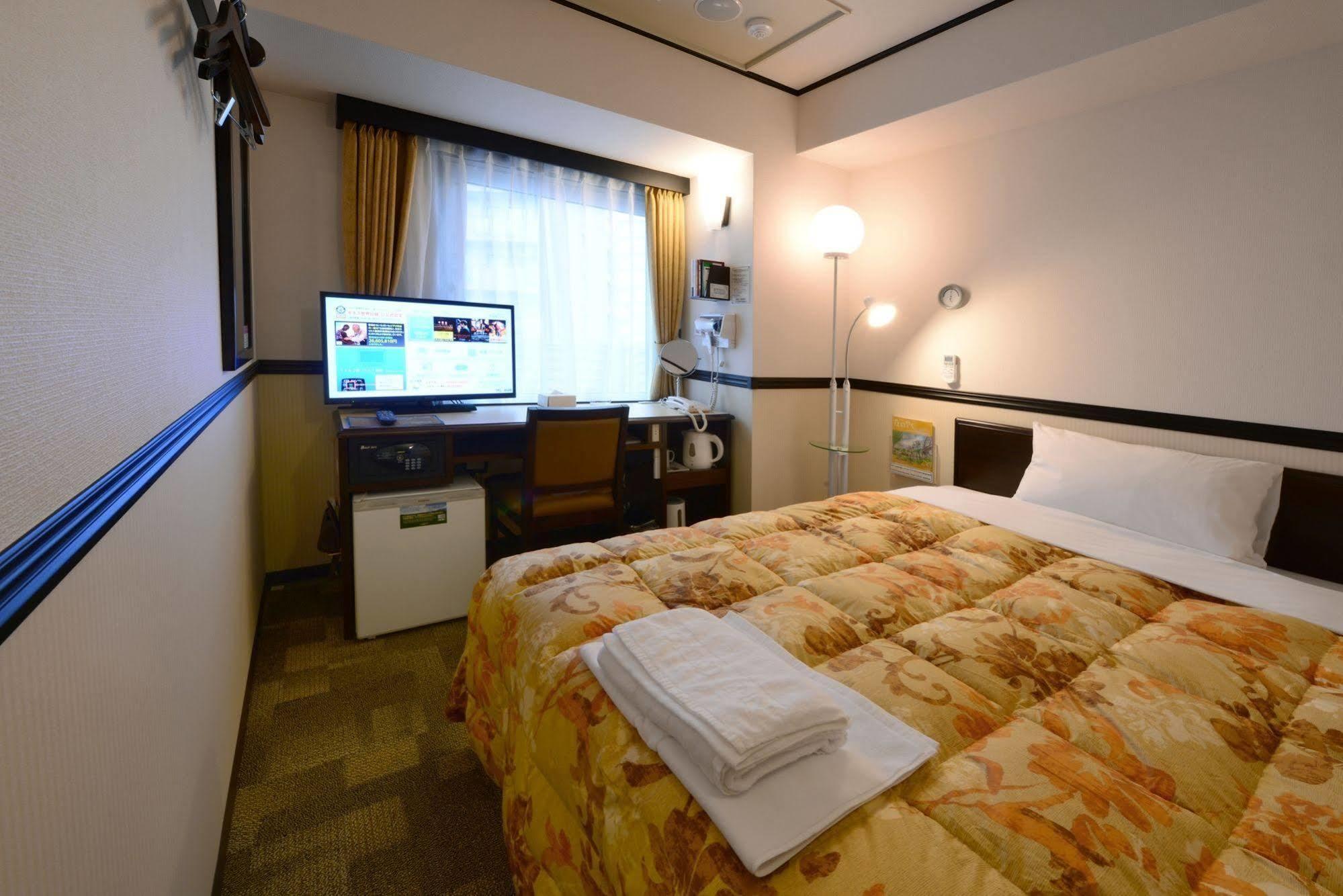 Toyoko Inn Sendai Higashi-Guchi No.1 Exteriör bild